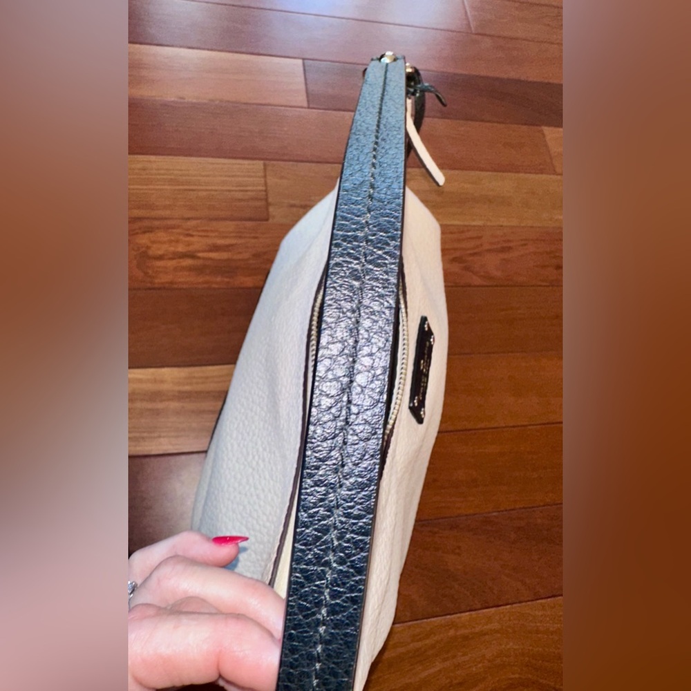 LOW START Kate Spade Two-Tone Pebbled Leather Hobo Bag. Great condition! - Picture 10 of 15